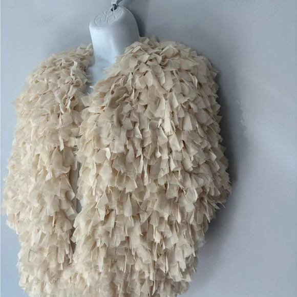 H&M Cream Ruffled Shrug Jacket - Picture 8 of 9